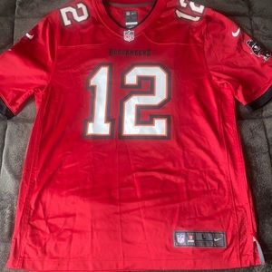 BRAND NEW, NEVER WORN NIKE ON FIELD TAMPA BAY BUCCANEERS TOM BRADY JERSEY. LARGE